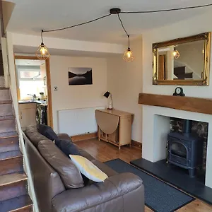 Town Centre House With Free Parking Apartment Cheltenham