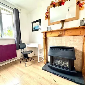 Guest house Whitechapel Lindley House R2, London