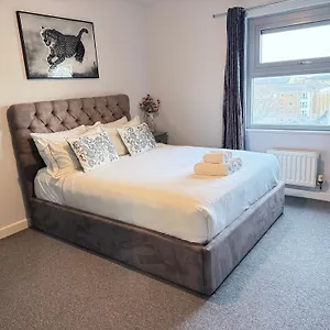 Luxury B Apartamento